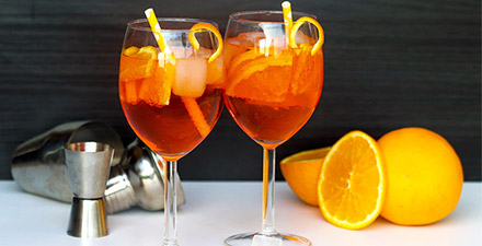 spritz bebida tipica italiana aperitivo naranja